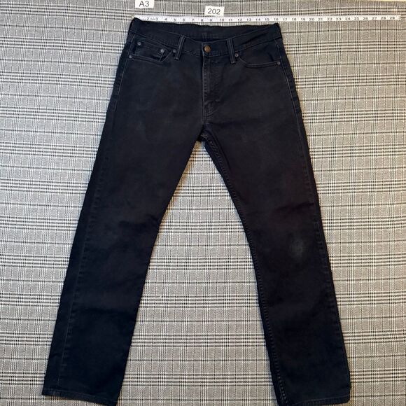 Levi's 513 Men's Jeans Black Denim Slim Straight Fit Size 33x32 - Picture 1 of 12